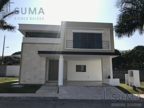 Casa En Venta Ubicada En Col. Loma Bonita, Tampico Tamaulipas.