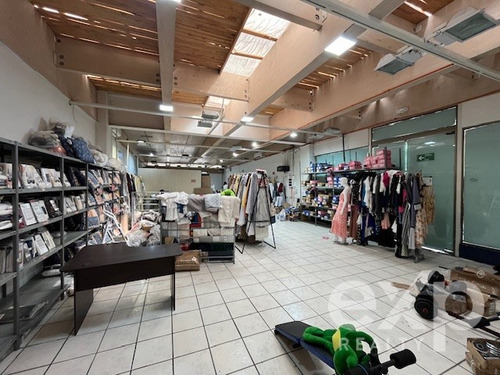 Local Comercial En Plena Av. Las Condes