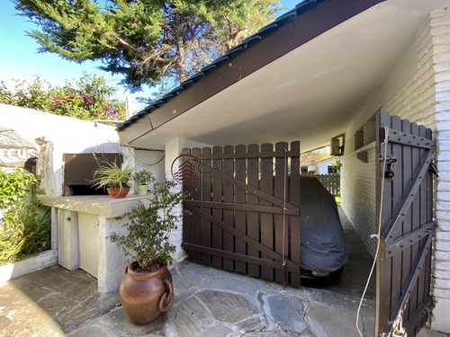 Imagen 21 de 28 de Hermosa Casa, Ubicada En Un Lugar Inmejorable!
