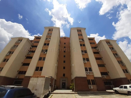 Imagen 2 de 24 de Freddy Camacaro Rentahouse, Apartamento En Venta En Monteserino San Diego. 22-2681