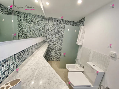 Venta De Apartamento De 2 Dormitorios Y Medio En Edificio Icon Brava