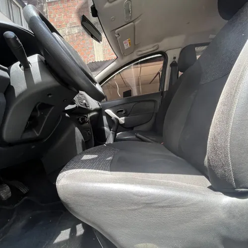 Renault Logan AUTHENTIQUE MT 1.6CC 2020