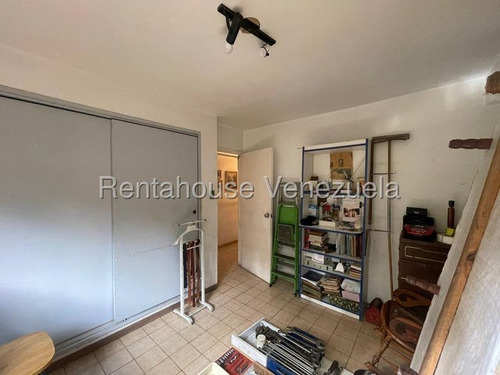 Tg Apartamento En Piso Bajo Con Balcón Y Vista Al Ávila, En Venta En El Cafetal 25-18311 Ys
