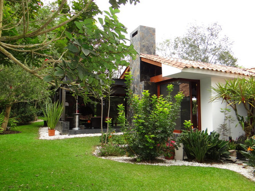 Hermosa Casa Campestre En Llano Grande Rionegro Antioquia