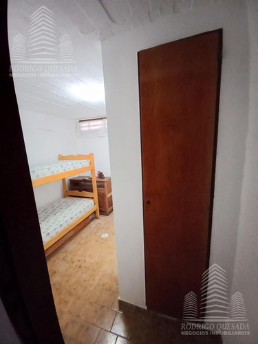 Excelente Triplex En Av. Costanera Al 1400