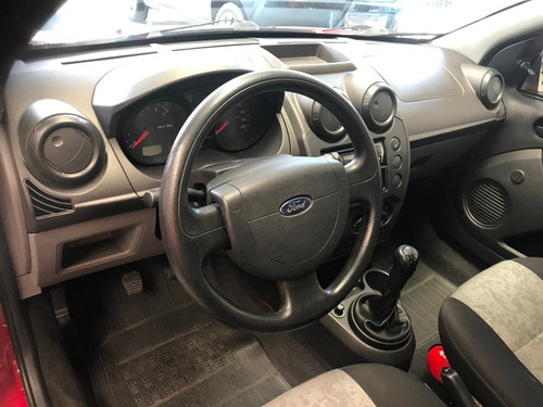 Ford Fiesta Sedan