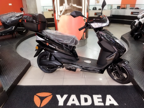 Imagen 1 de 4 de  Moto Eléctrica Yadea Em-215 1500w 0km Tienda Fisica