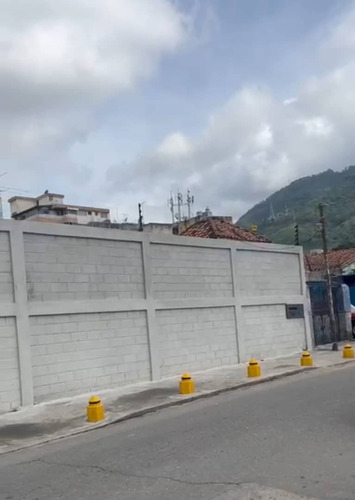 Gran Oportunidad De Inversion Vendemos Terreno En La Flortida Caracas Para Varios Tipos De Comercio Em