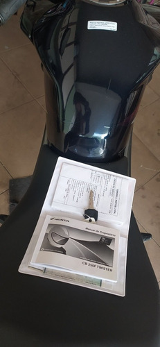 Imagem 8 de 8 de Honda Cb 250 Twister
