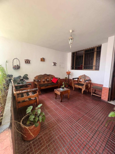 (ac678) Amplía Casa Quinta En Lomas Del Este