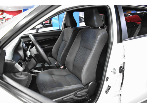 Toyota Yaris 1.5 16V FLEX XL PLUS CONNECT MULTIDRIVE