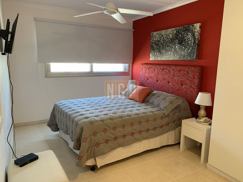 Imagen 6 de 21 de Av Chiverta Piso Alto Gran Vista Al Mar Venta