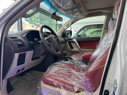 Imagen 7 de 11 de Toyota Prado Vx