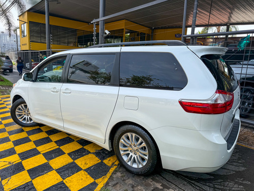 Toyota Sienna 3.5 Xle V6 At