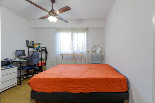 Venta Casa Dos Dormitorios Con Jardin En Fisherton