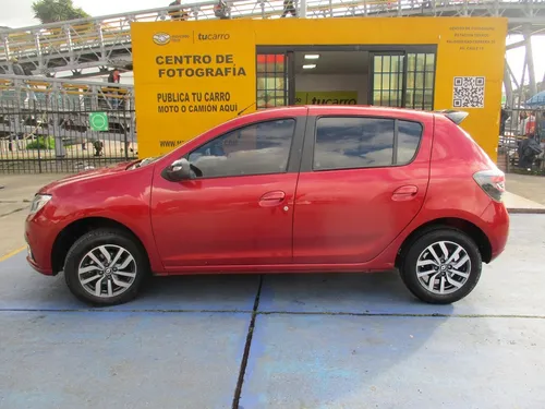 Renault Sandero Zen 1600cc Mt Aa