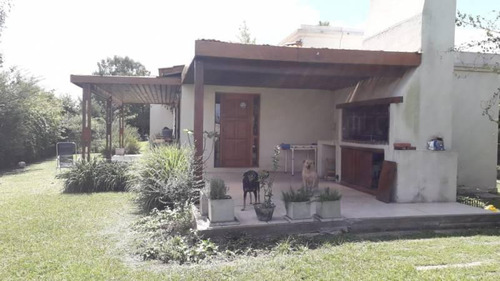 Casa 3 Dormitorio En Venta- Rosario- Barrio Hostal Del Sol