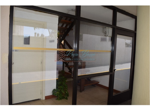 Apartamento En Peninsula, 2 Dormitorios *- Ref: 2773