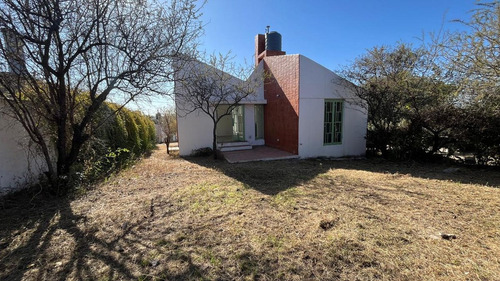 Venta Casa 2 Dormitorios.alta Gracia Apto Credito
