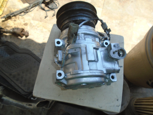 Imagen 2 de 4 de Vendo Compresor De Aire Acondicionado De Toyota Rav 4, 1999