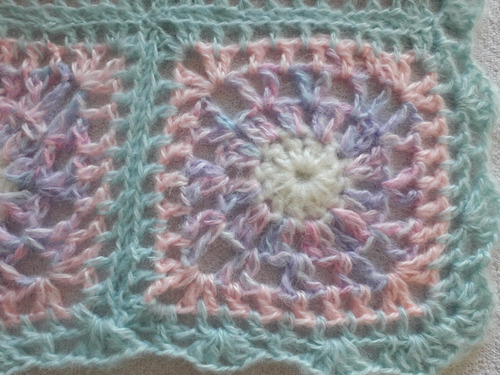 Manta Artesanal Tejida A Mano Crochet Verde Model 69 Liquido