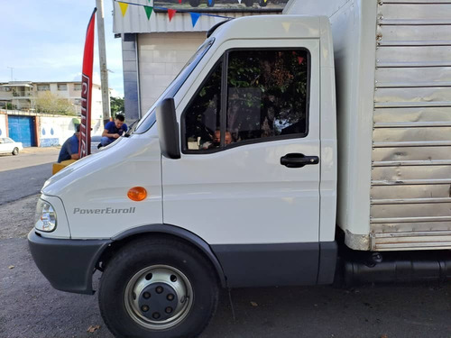 Imagen 8 de 16 de Iveco Power Dayli