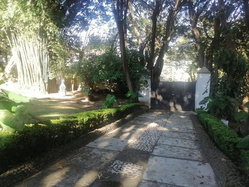 Terreno Urbano En Rancho Tetela / Cuernavaca - Ari-875-tu