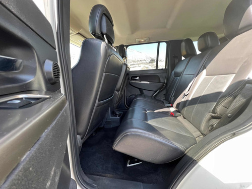 Imagen 11 de 15 de Jeep Cherokee Liberty Limited 4x4