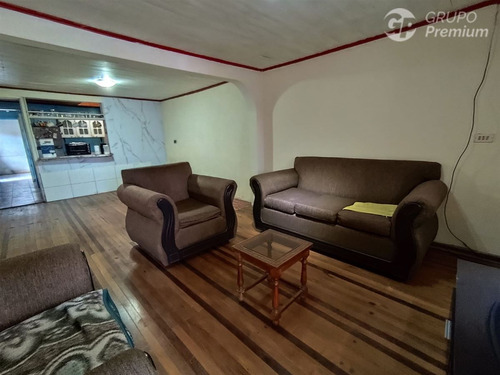Casa En Venta En Lo Espejo 4 Dormitorios, Regularizada
