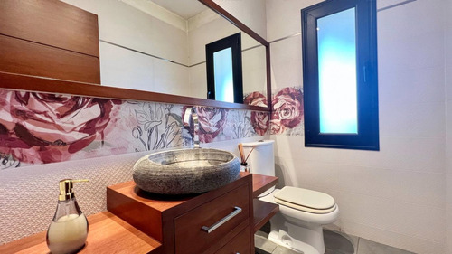 Casa En Venta En Barrio Privado Carmel