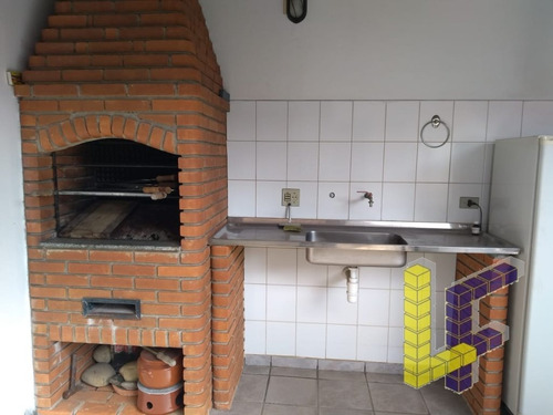 Sobrado. Bairro Santa Paula - 16080