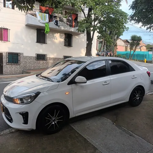Mecánico, Silleteria Cuero, Rines De Lujo, Polarizados