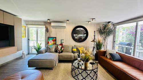 Moderno, Comodos Espacios, Residencial (81791)