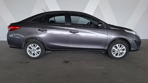 Toyota Yaris 1.5 SEDAN CORE AUTO