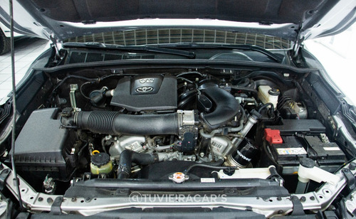 Imagen 9 de 9 de Toyota Fortuner Dubai Sportivo 2019 4x4