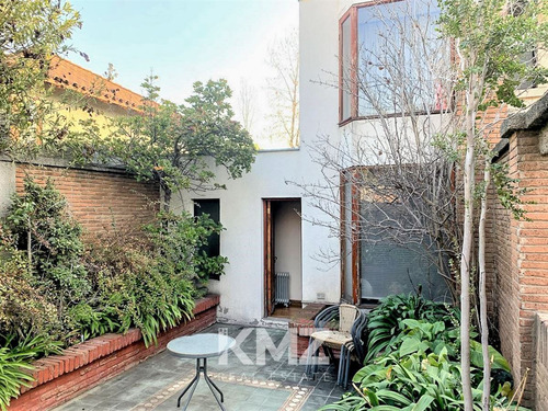 Casa En Venta De 4 Dormitorios En San Carlos De Apoquindo