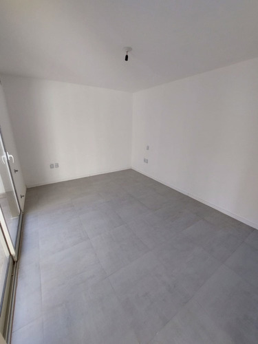 Imagen 7 de 26 de Vendo Duplex Miradores De Manantiales Ii 3 Dormitorios Patio Cochera Doble Seg
