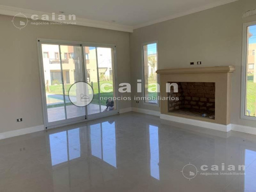 Imagen 6 de 26 de Casa De 4 Ambientes, Estudio Y Dependencia Sobre Lote Interno En Las Tipas, Nordelta