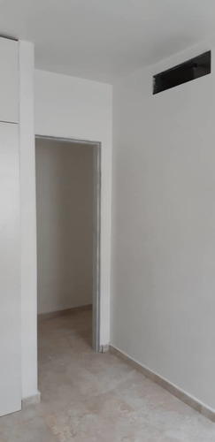 Imagen 8 de 12 de Apartamento En Venta Las Delicias Maracay Fm*