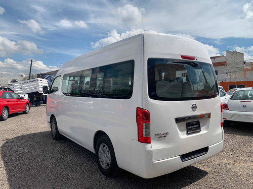 Imagen 6 de 15 de Nissan Urvan 2.5 15 Pas Amplia Aa Mt 2016