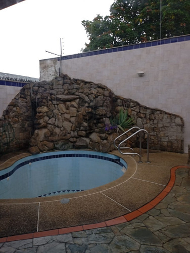 Grey Zuloaga Y Javier Philip Inzitu Realtors Venden Casa En La Urbanización Altos De Guataparo Valencia Carabobo Venezuela