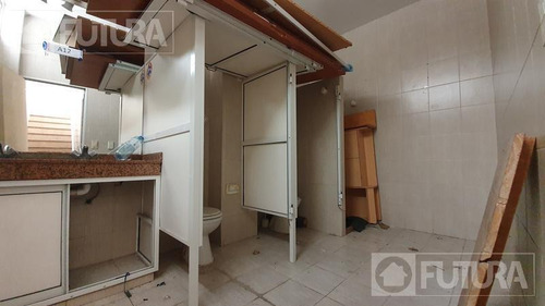 Imagen 25 de 29 de Gran Local En Venta Con Potencial Institucional O De Viviendas