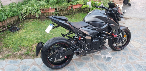 Suzuki Gsx S 750