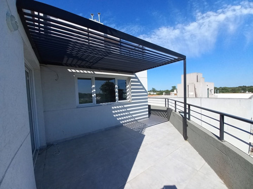 Imagen 15 de 20 de 3 Ambientes Con Amplias Terraza Y Cochera