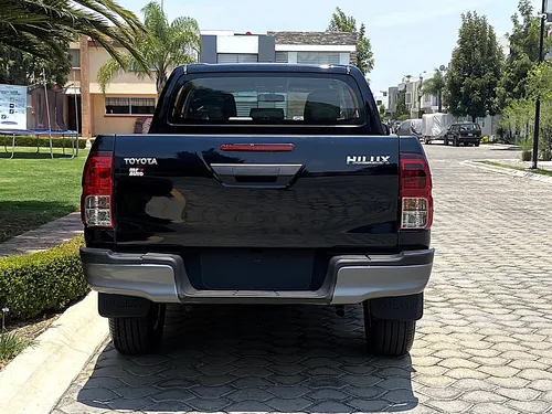 Toyota Hilux 2.7 Cabina Doble Sr Mt