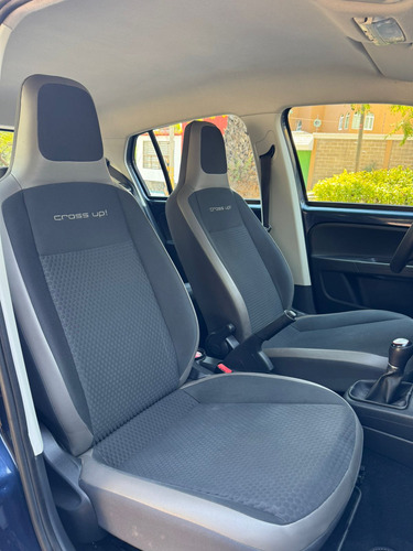 Volkswagen Up! 1.0 Cross Up! Mt