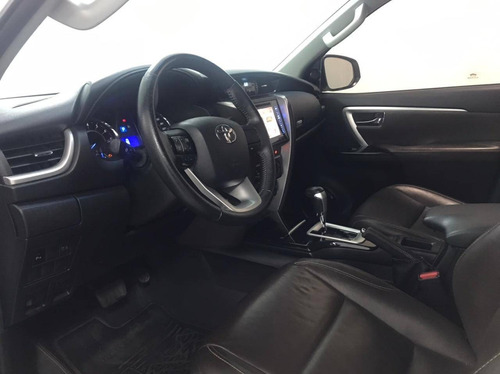 Toyota Hilux 2.7 Sr 4x2 Cd 16v Flex 4p Automático