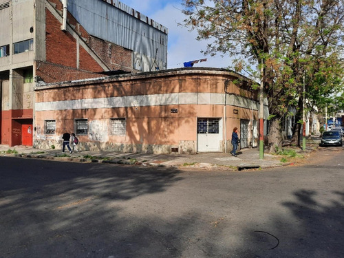 Casa Mas Local A 100 Mts De San Martin