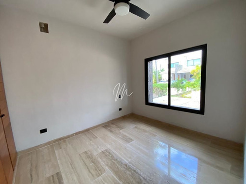 Imagen 18 de 24 de Casa En Venta En Lagos Del Sol, En Cancún