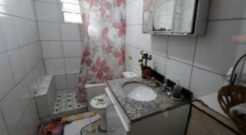 Imagem 5 de 15 de Chácara Em Condomínio No Bairro Parque Serra Mar, Em Peruíbe, Localizada No Lado Serra. Possui Piscina, Churrasqueira, Cozinha Caipira, Forno À Lenha, Campo De Futebol, Playground